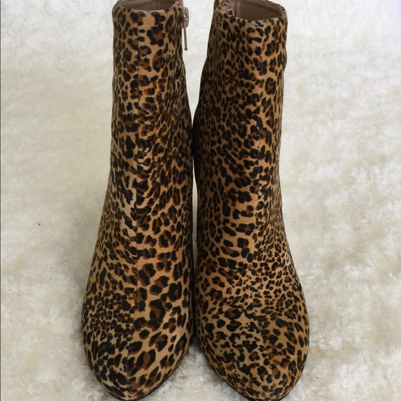 Leopard print high heel boots Body Central - Picture 2 of 8